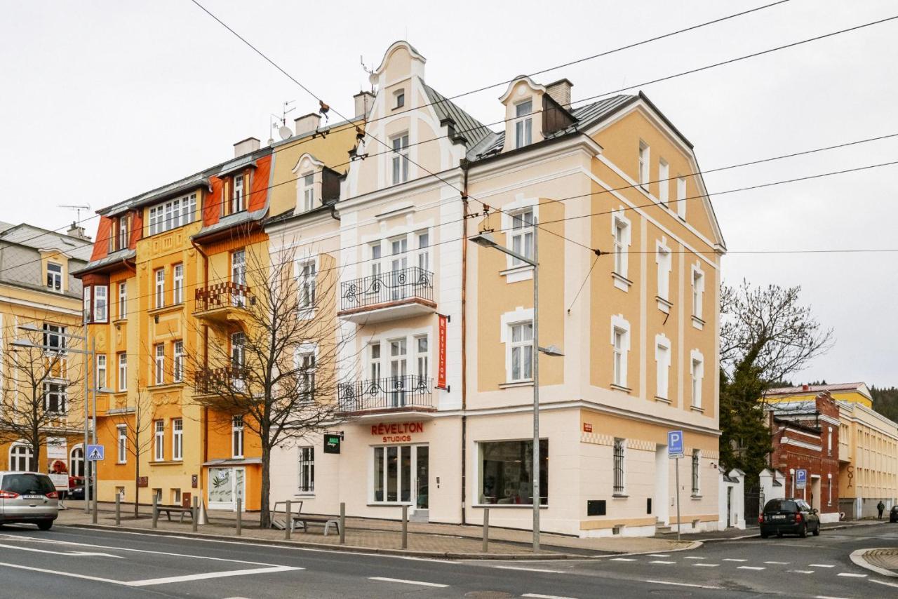 Revelton Studios Mariánské Lázně Esterno foto